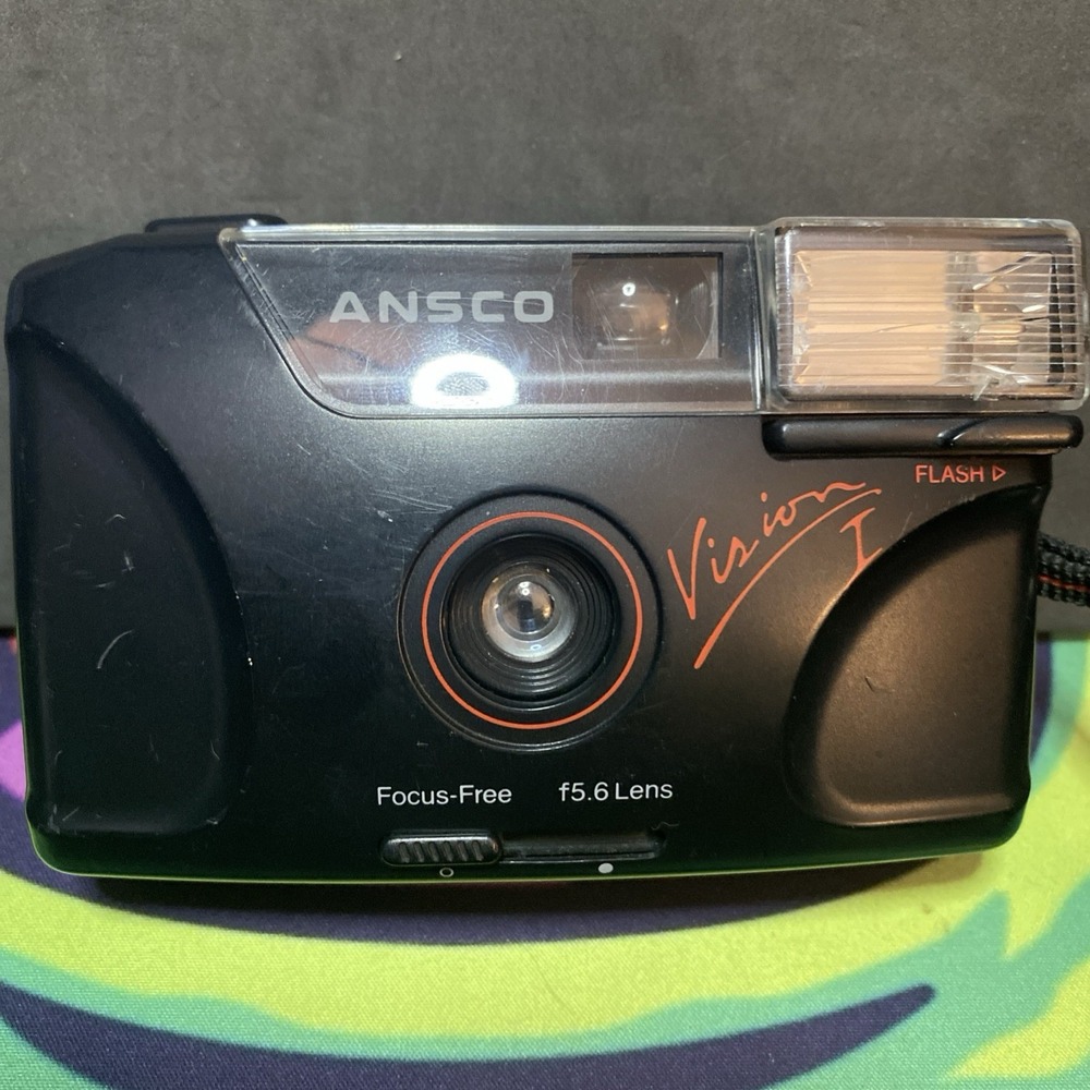 Vintage Camera ANSCO RED Flash focus free F5.6Lens  Black Red B2